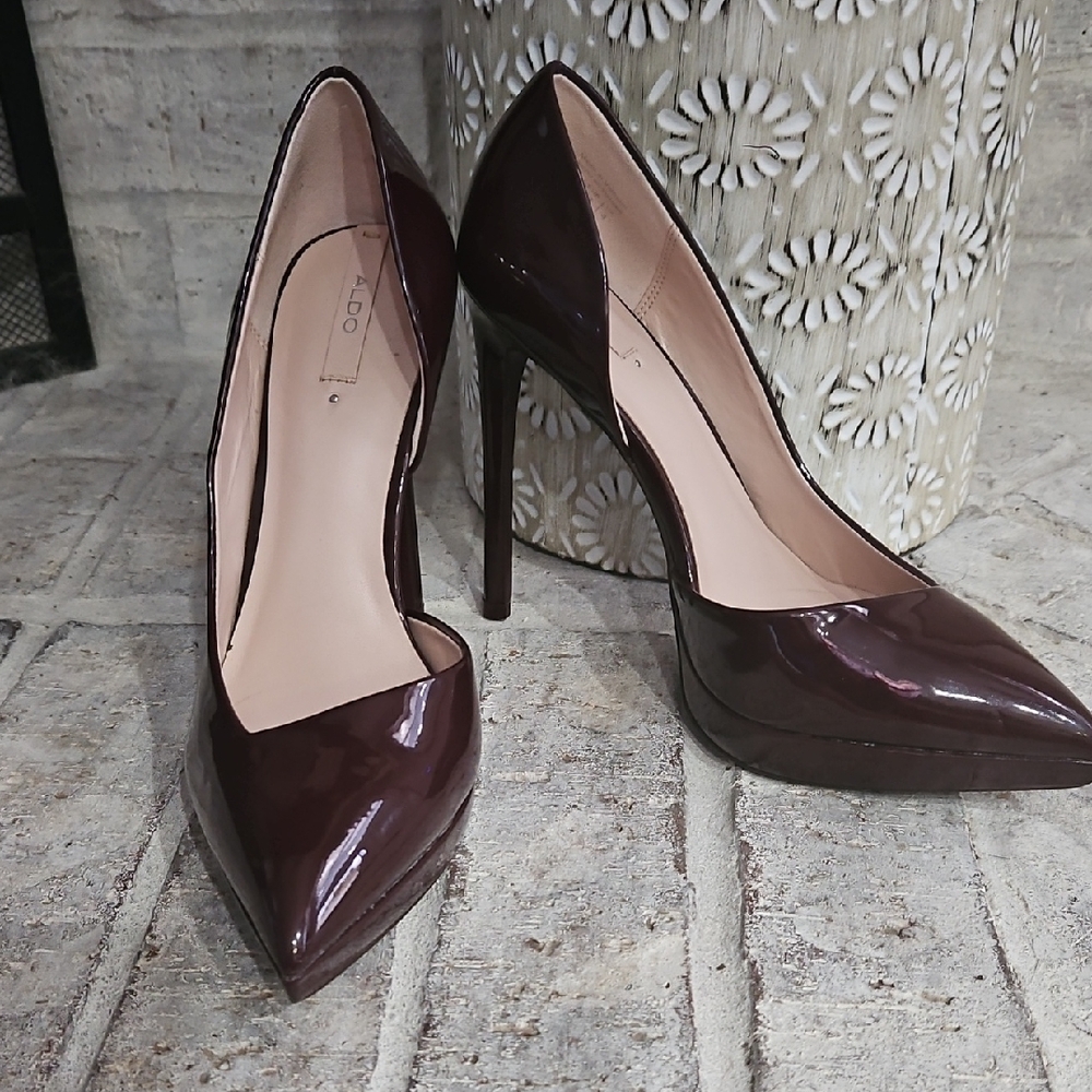Elegant Aldo Burgundy Heels